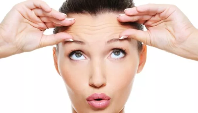 Rides d’Expression : Nos Solutions Esthétiques pour une Peau Lissée et Rayonnante