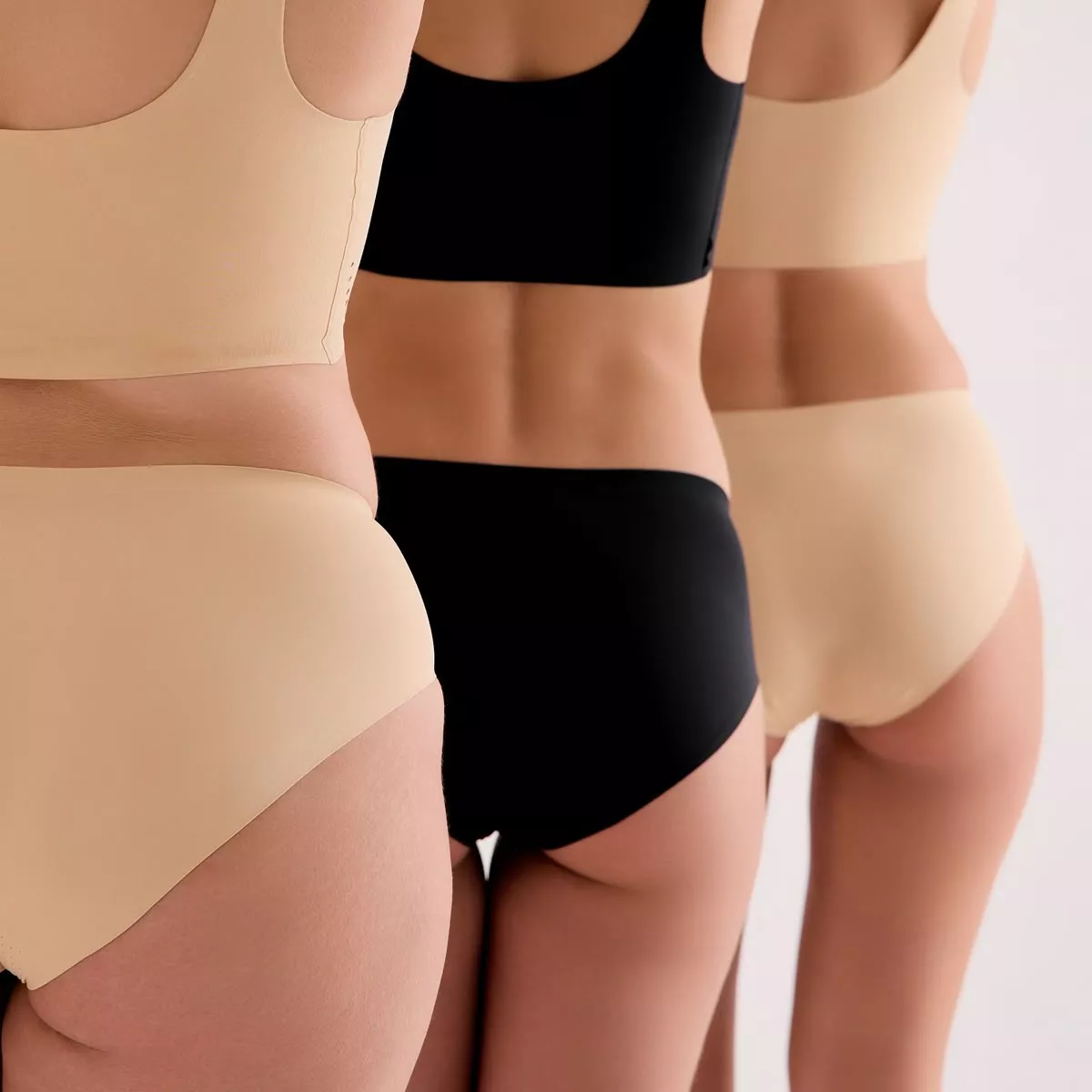 Associez la cryolipolyse et le sport pour sculpter votre silhouette. Découvrez chez Beige Clinique Marseille une approche experte, durable et personnalisée du remodelage corporel.40d3978dcbc